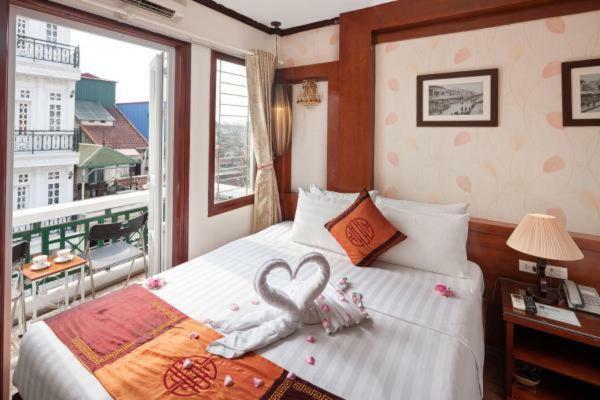 Hanoi Sena Hotel & Travel - Former Symphony Hanoi Hotel Buitenkant foto